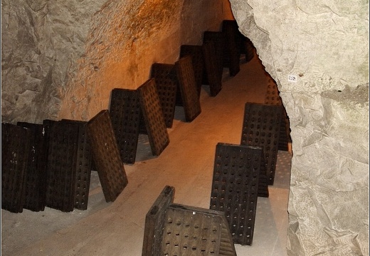 Caves Taittinger #15 (3276 visites, score 4.10) Caves Taittinger #15
