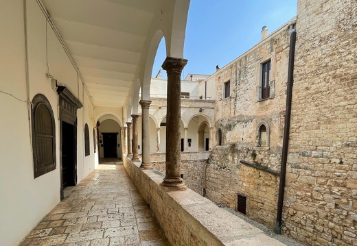 Conversano, Castello Conti Acquaviva d'Aragona #08