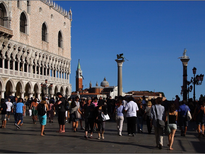 Venise, Piazza San Marco (palais des doges, colonnes) #03