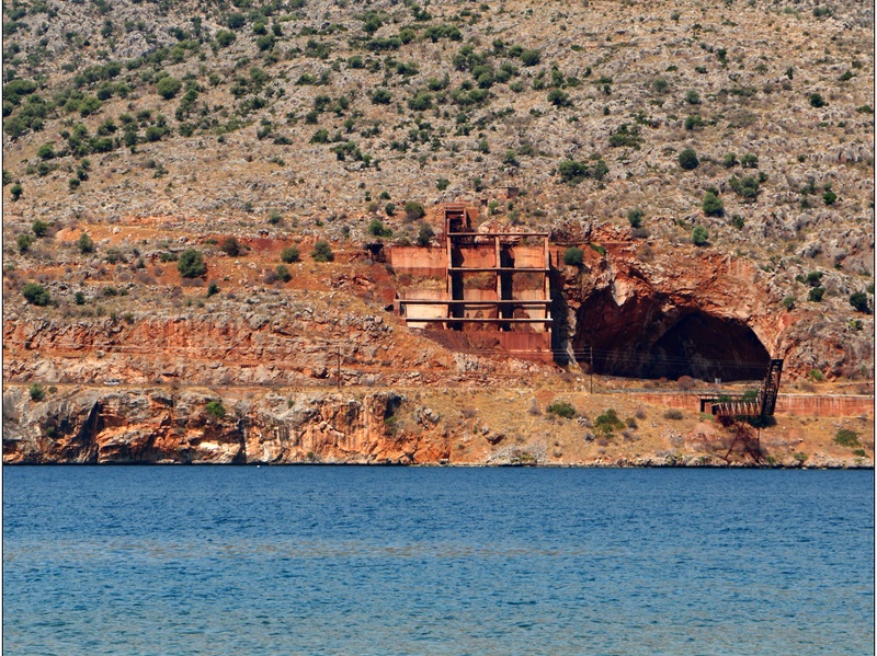 Mine de bauxite d'Itea #03