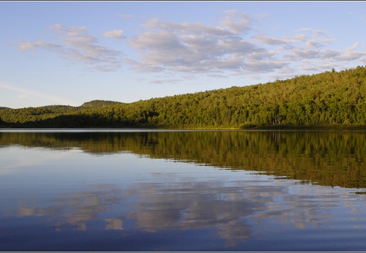 Saint Maurice, lac Tousignant #73 (1436 visites) Lac Tousignant. Saint Maurice, lac Tousignant #73