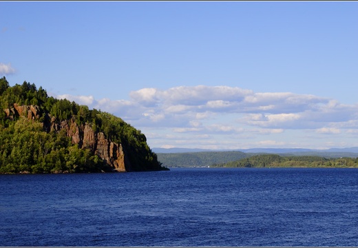 Rivière Saguenay #01 (1390 visites, score 6.15) Rivière Saguenay #01