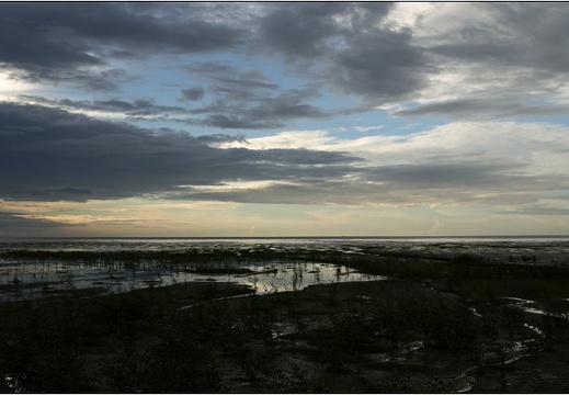 Bord de mer #01 (2845 visites, score 7.94, 2 commentaires) Bord de mer #01