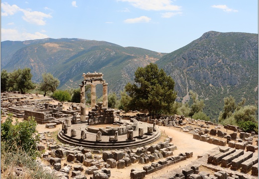Delphes, la Tholos #12 (937 visites) Delphes, la Tholos #12