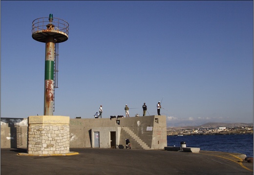 Heraklion, quai et phare #18 (3146 visites) Heraklion, quai et phare #18