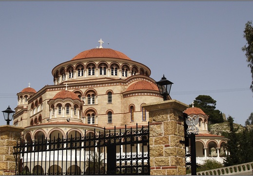 Monastère Saint Nektarios (1386 visites, score 3.66) Monastère Saint Nektarios