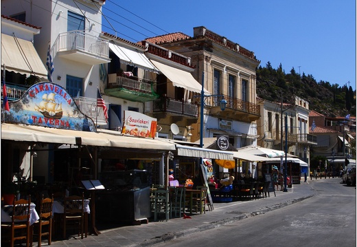Poros-ville, rue principale #05 (1777 visites) Poros-ville, rue principale #05
