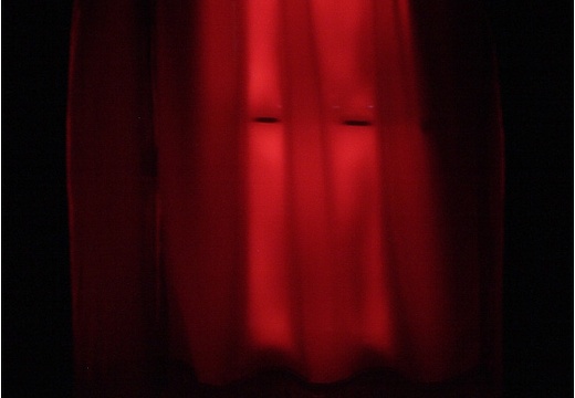Le voile rouge (1913 visites) Le voile rouge
