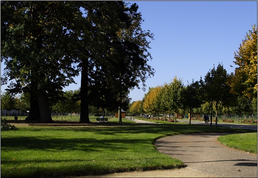 Parc des promenades #11 (1975 visites) Parc des promenades #11