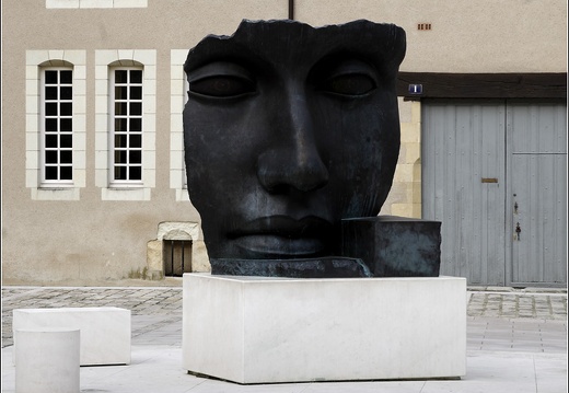 Place Saint-Eloi #04 (895 visites) Place Saint-Eloi #04