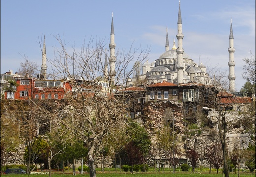 Sultanahmet, mosquée Sultan Ahmet #04 (1238 visites) Mosquée surnommée "la mosquée bleue" vue de Marmara. Sultanahmet, mosquée Sultan Ahmet #04