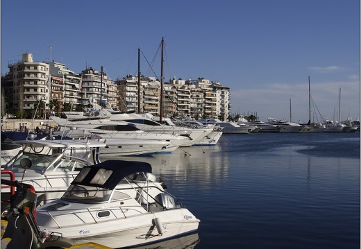 Le Pirée, marina #01 (1579 visites) Le Pirée, marina #01