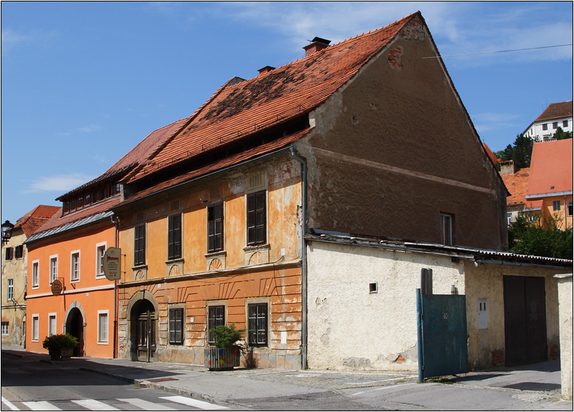 Ptuj, vieux quartier au bord de la Drava #21