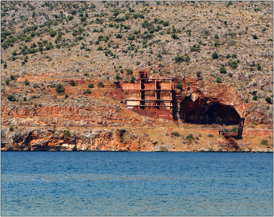 Mine de bauxite d'Itea #03